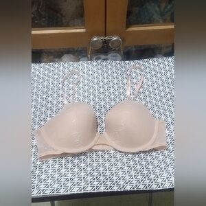 Ellen Tracy Cream Bra